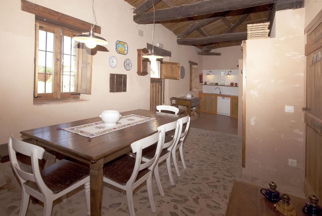 Murias de Rechivaldo Casa Rural Las Aguedas מראה חיצוני תמונה